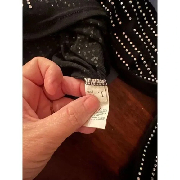 Bedazzled Size‎ Large Black Shirt - Picture 3 of 4